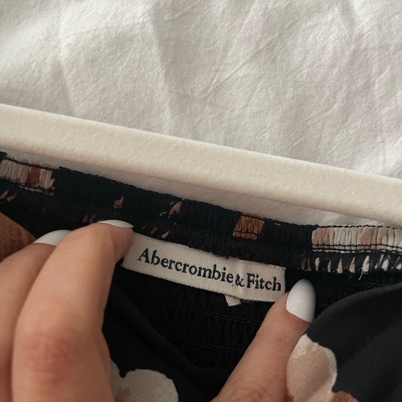 Abercrombie & Fitch Black and Brown Floral Dress - Picture 3 of 5